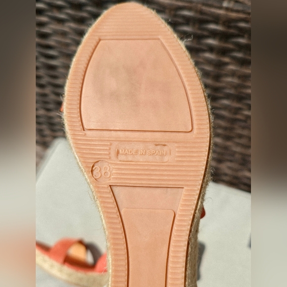 Maypol Spain Suede Coral Orange Wedges Sandals Elastic Bands Canvas Size 8.5 - Picture 6 of 7